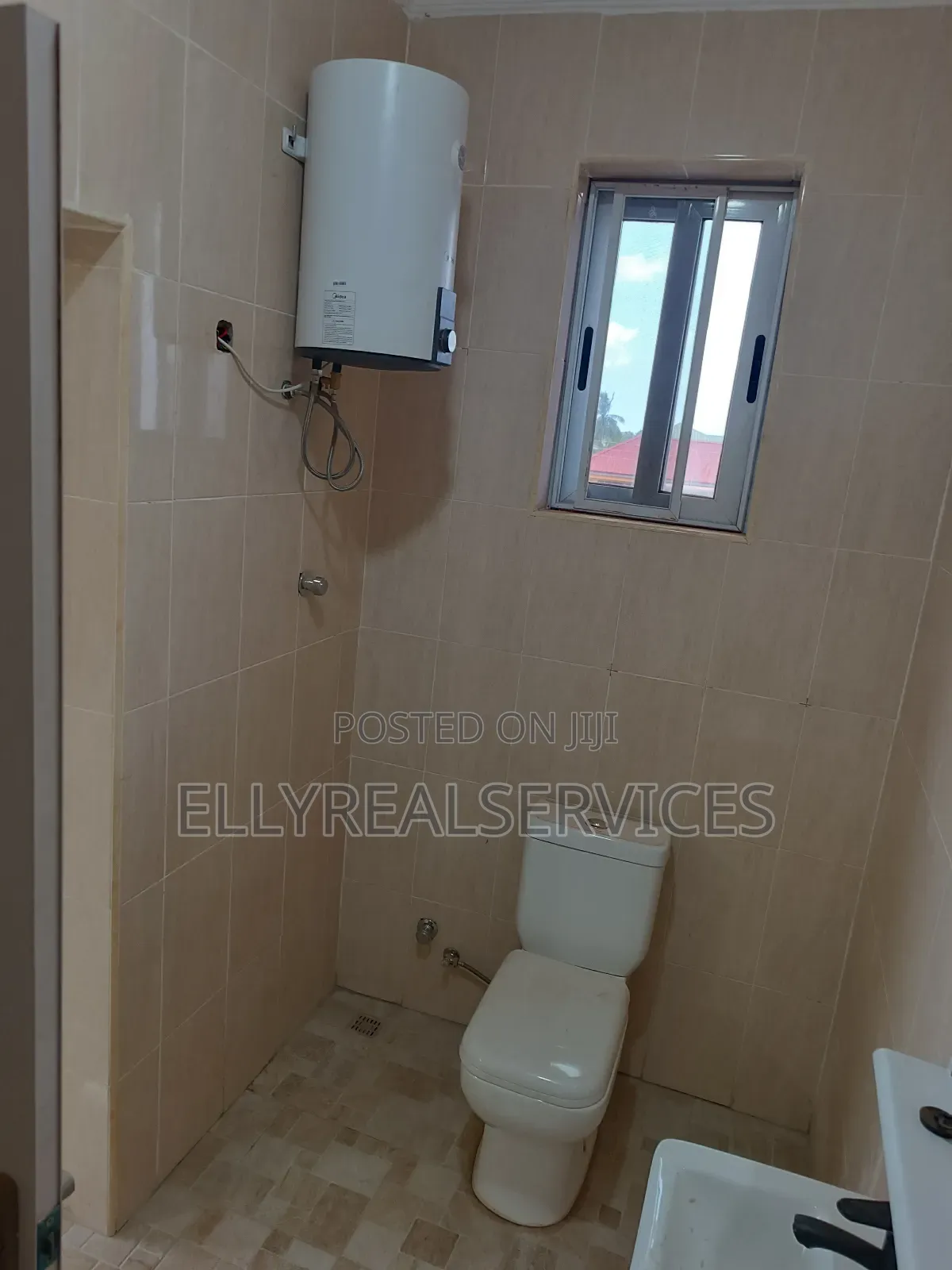 3bdrm Apartment in Ellyrealservices, Adenta for rent