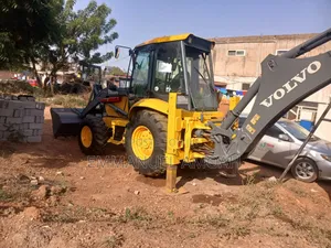Volvo B71 Backhoe