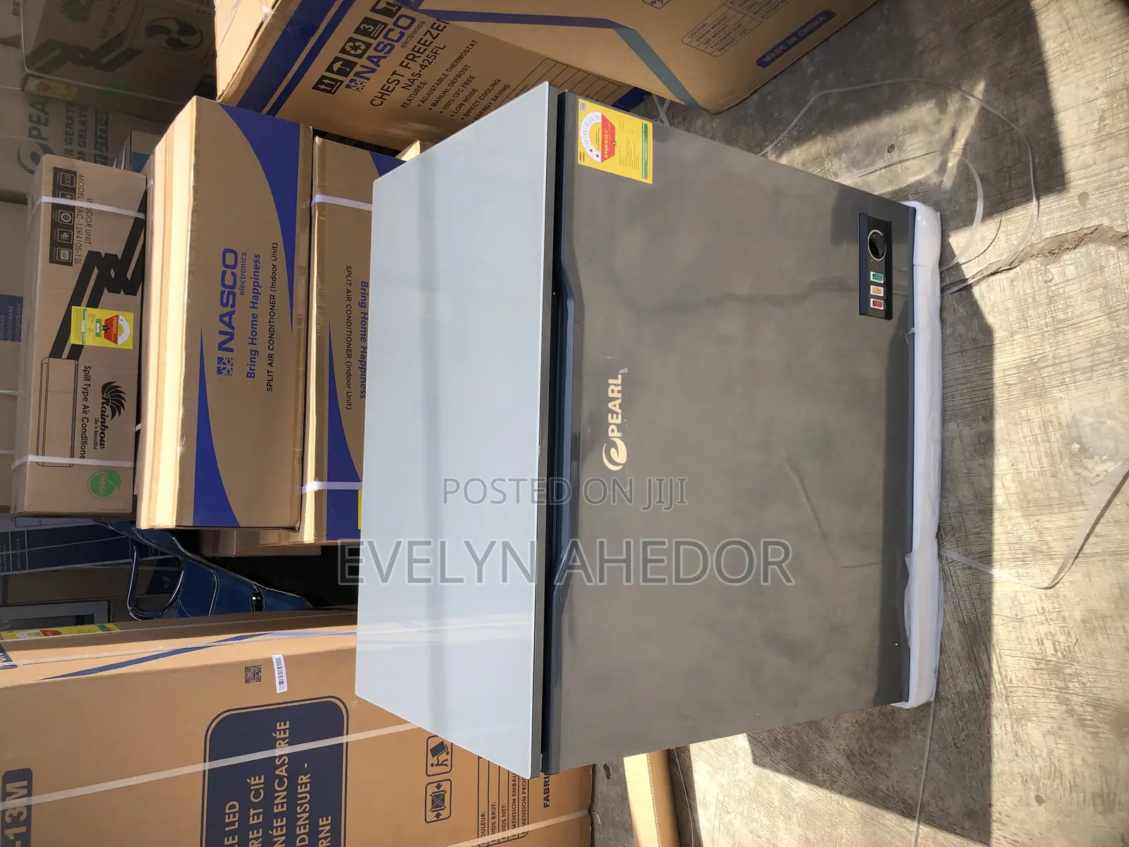 Fast Freezing Pearl Chest Freezer 188 Liters Available