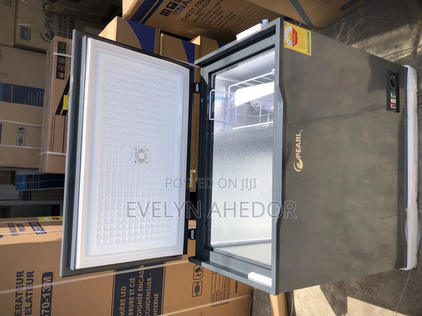 Fast Freezing Pearl Chest Freezer 188 Liters Available
