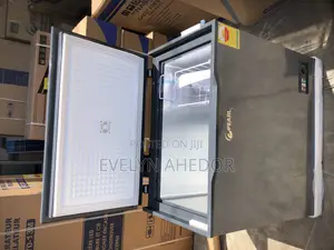 Fast Freezing Pearl Chest Freezer 188 Liters Available