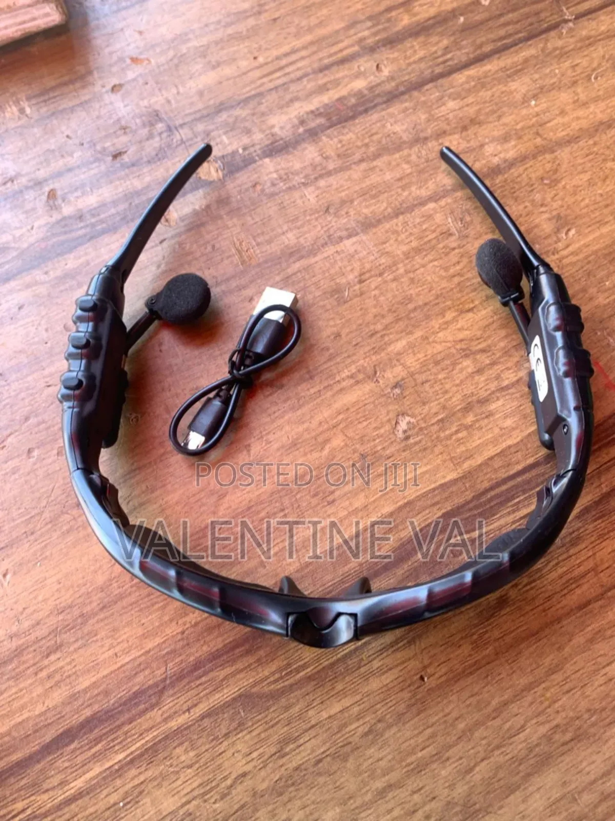 Motorcycle and Bicycle Shade With Bluetooth