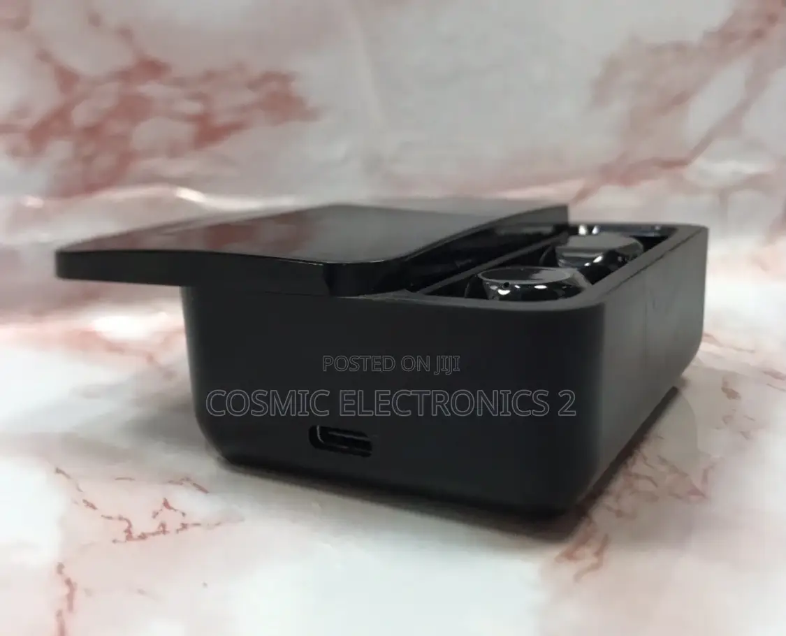 M90 Wireless Earbuds With Inbuilt Power Bank.