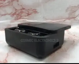 M90 Wireless Earbuds With Inbuilt Power Bank.