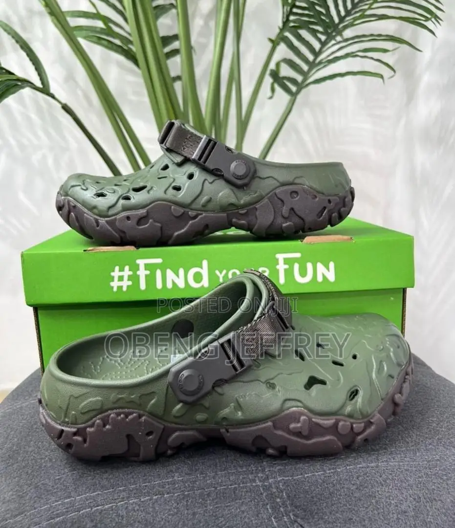 Original Crocs Terrain Atlas in Colours
