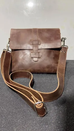 Photo - Real Leather Shoulder Cross Body Work iPad Tablet Bag