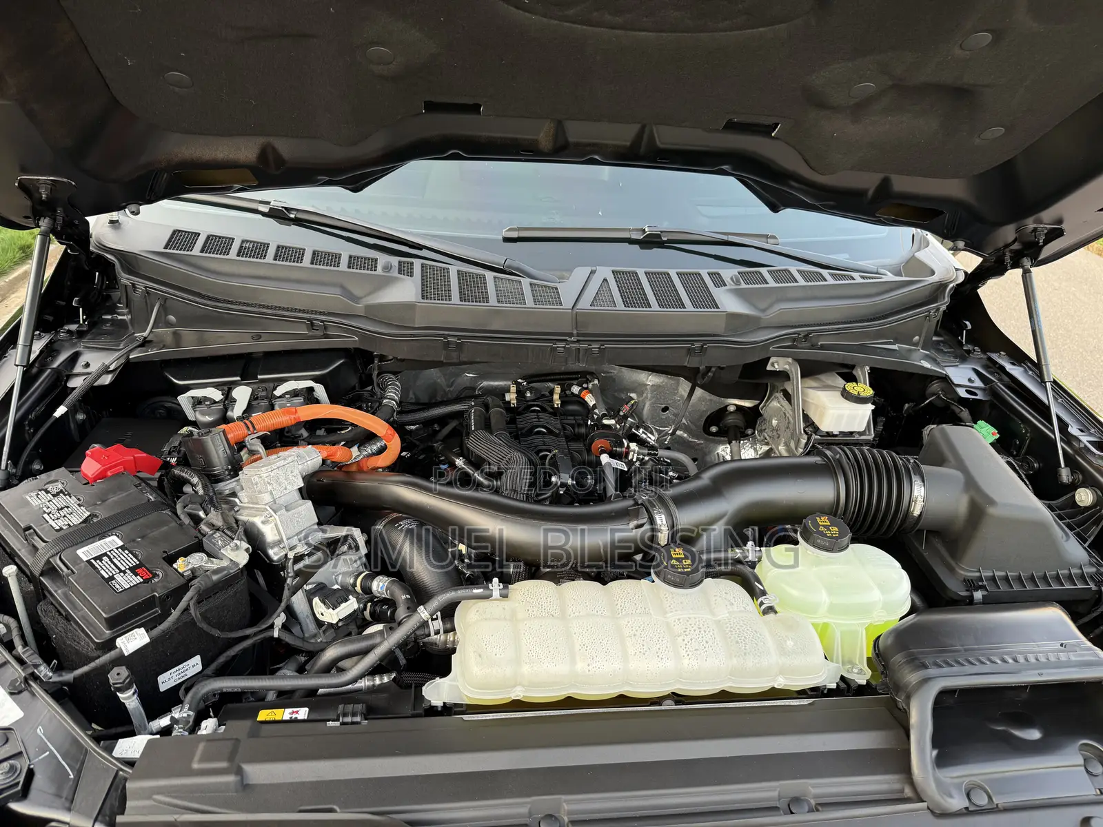 Ford F-150 LARIAT 2024 Black