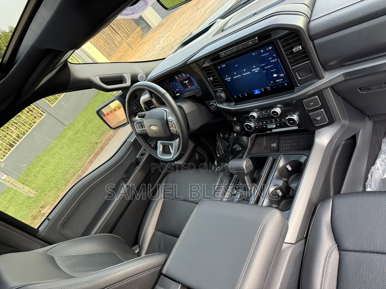 Ford F-150 LARIAT 2024 Black