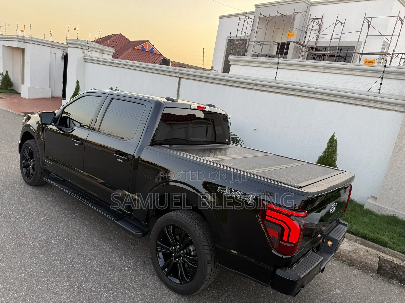 Ford F-150 LARIAT 2024 Black