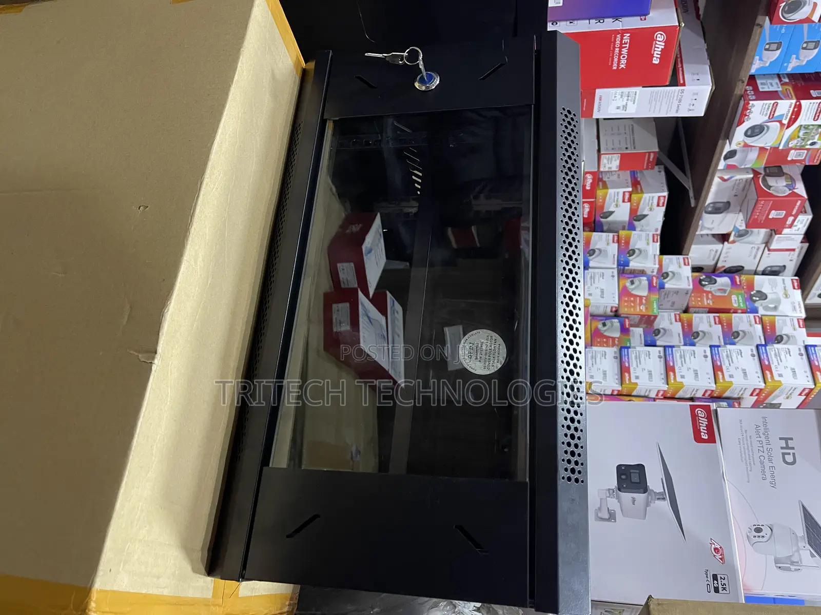 Hikview 6u Cabinet 530x400x200 Complete With Fan Tral ++ Pdu