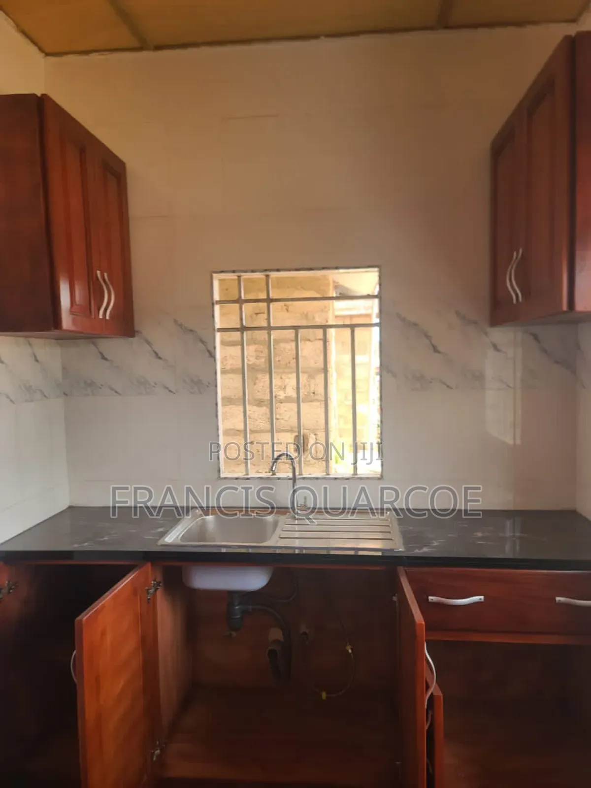 1bdrm Apartment in Francis Quarcoe, Dome for rent