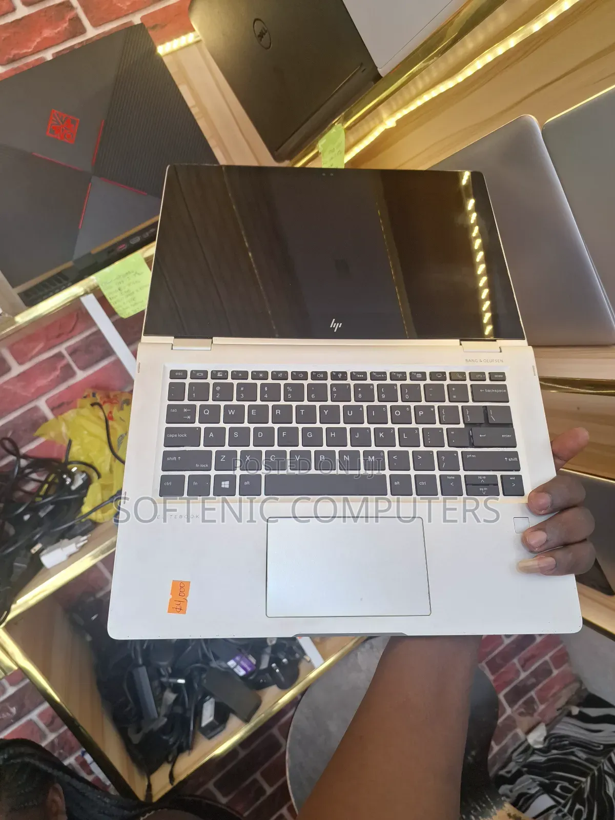 Laptop HP 14-Dq1025cl 8GB Intel Core I5 SSD 256GB
