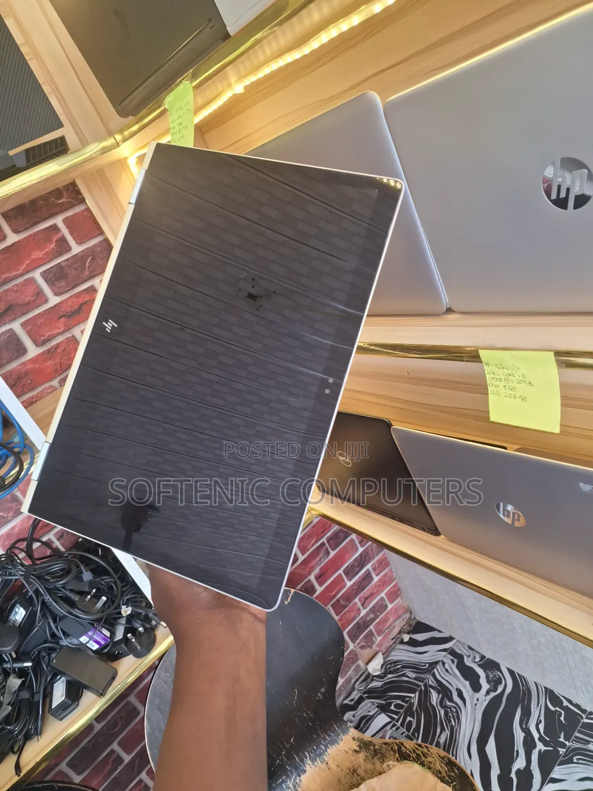 Laptop HP 14-Dq1025cl 8GB Intel Core I5 SSD 256GB