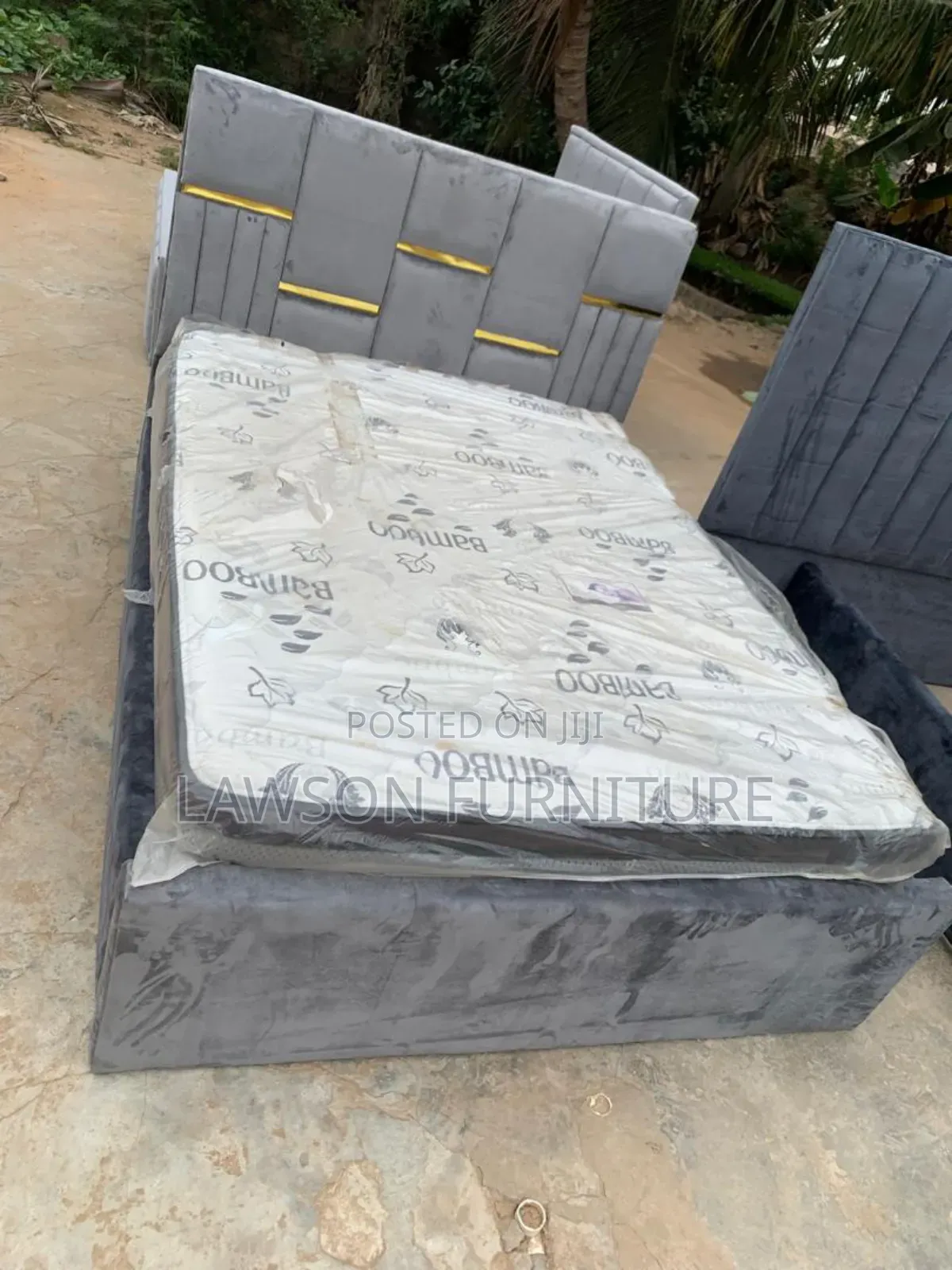 Double Bed With Mattress