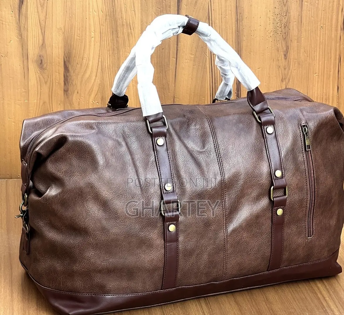 Smooth Quality Leather for Your Weekend Travels Long Stay