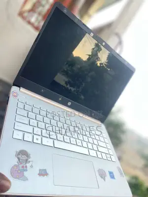 Laptop HP 16GB Intel Celeron eMMC 60GB