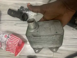Vw Passat Oil Cooler for Engine