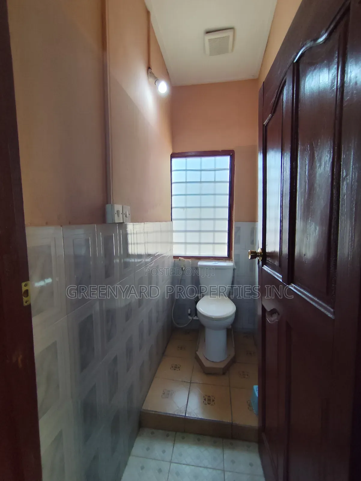 Furnished 8bdrm House in Ogbojo, East Legon for sale