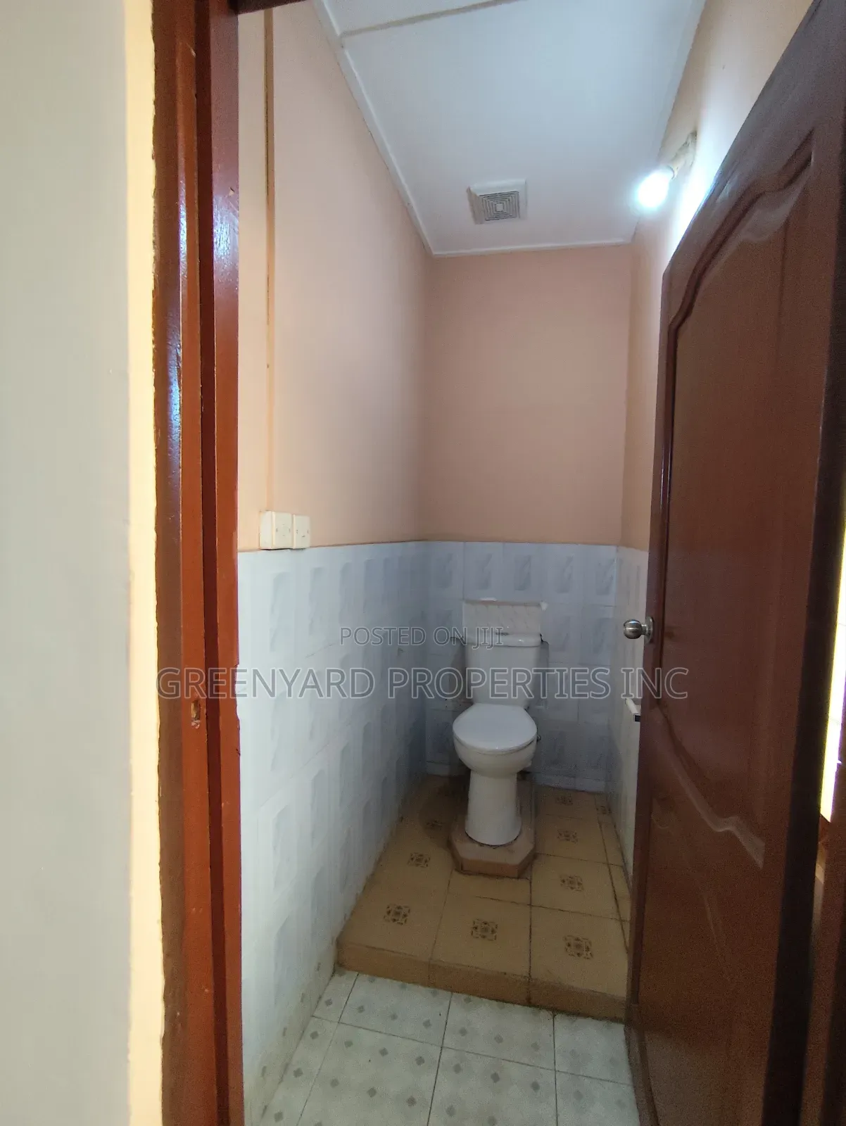 Furnished 8bdrm House in Ogbojo, East Legon for sale
