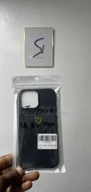 Apple iPhone 13 Pro Max Gold Heart Case