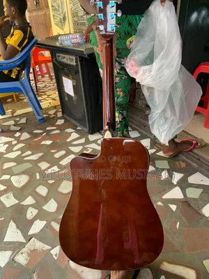 Yamaha F6000eq Semi-Acoustic Guitar