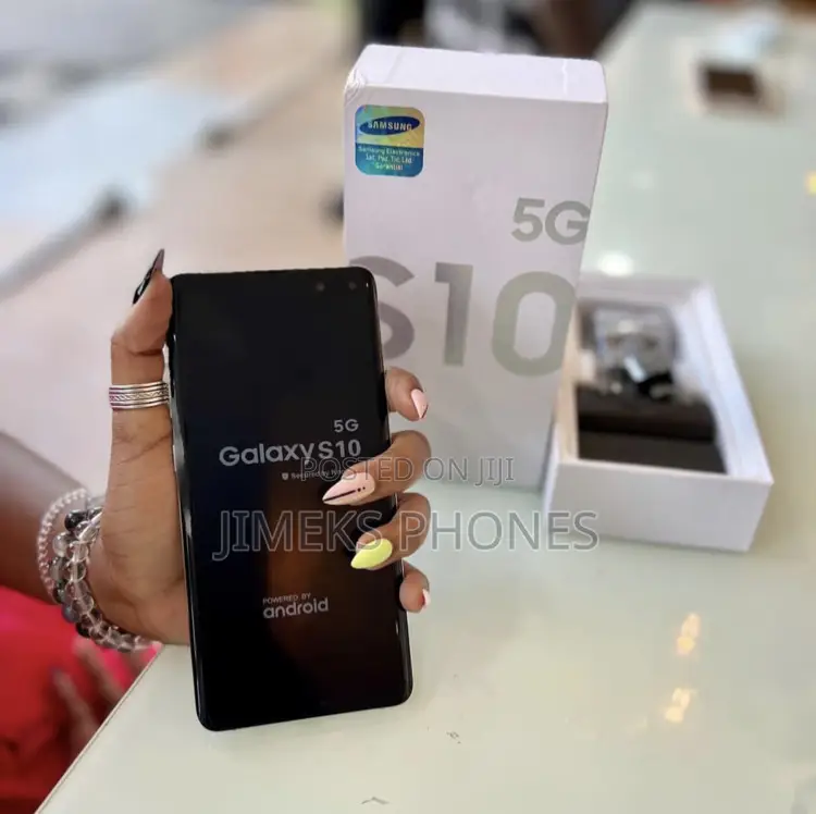 New Samsung Galaxy S10 5G 512 GB Black