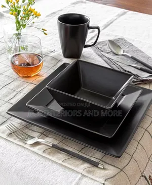 16-Piece Black Square Dinnerware Set