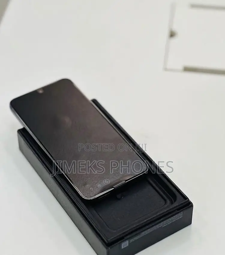 New Samsung Galaxy S23 256 GB Green