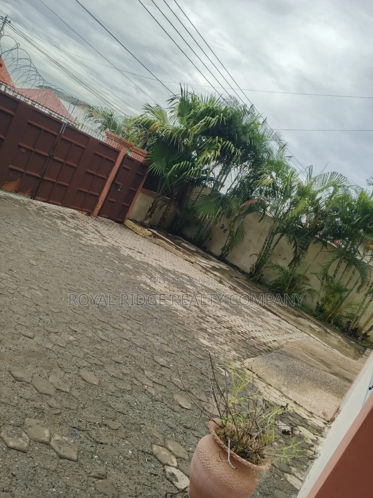 7bdrm Duplex in Spintex Community 20, Accra Metropolitan for rent