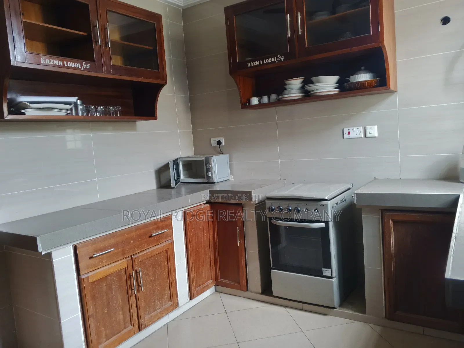 7bdrm Duplex in Spintex Community 20, Accra Metropolitan for rent