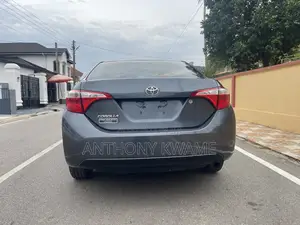 Toyota Corolla 2016 Gray