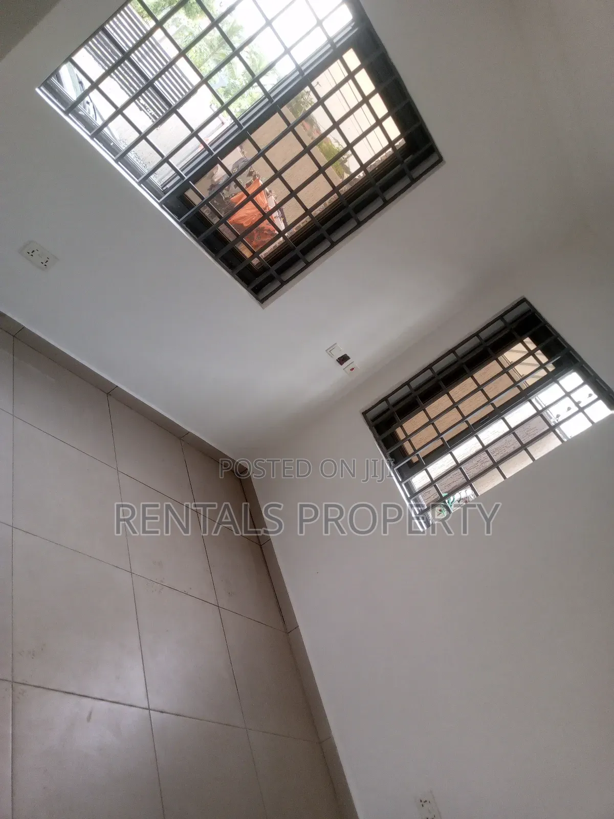 2bdrm Block of Flats in Oyarifa for rent
