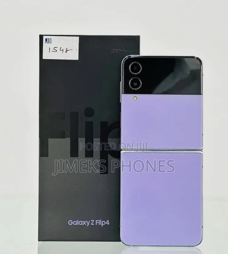 New Samsung Galaxy Z Flip4 128 GB Purple