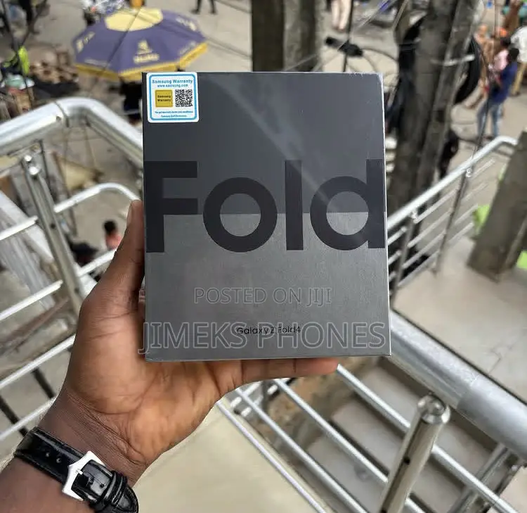 New Samsung Galaxy Z Fold4 256 GB Black