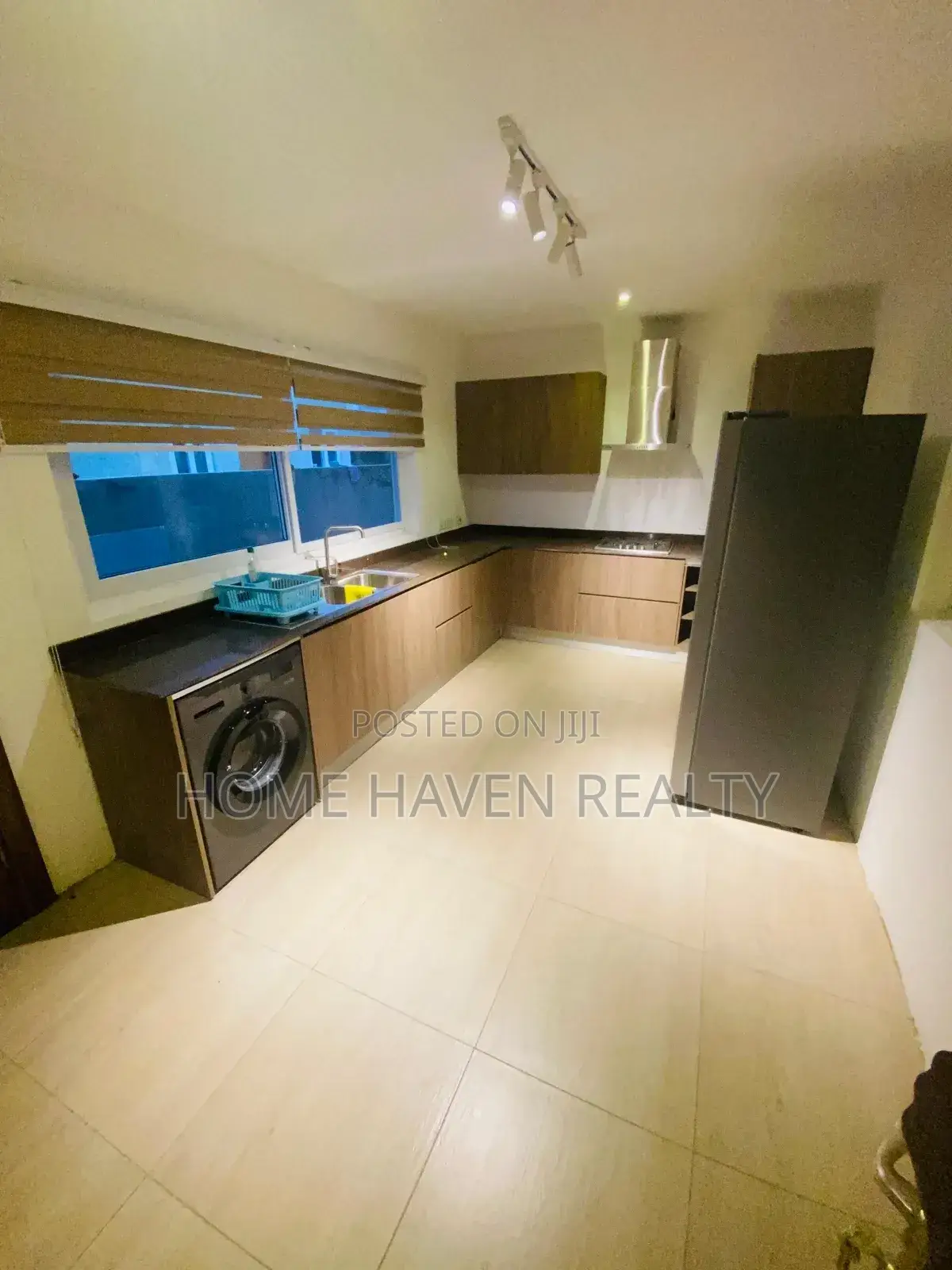 Furnished 4bdrm Duplex in Abelemkpe for rent