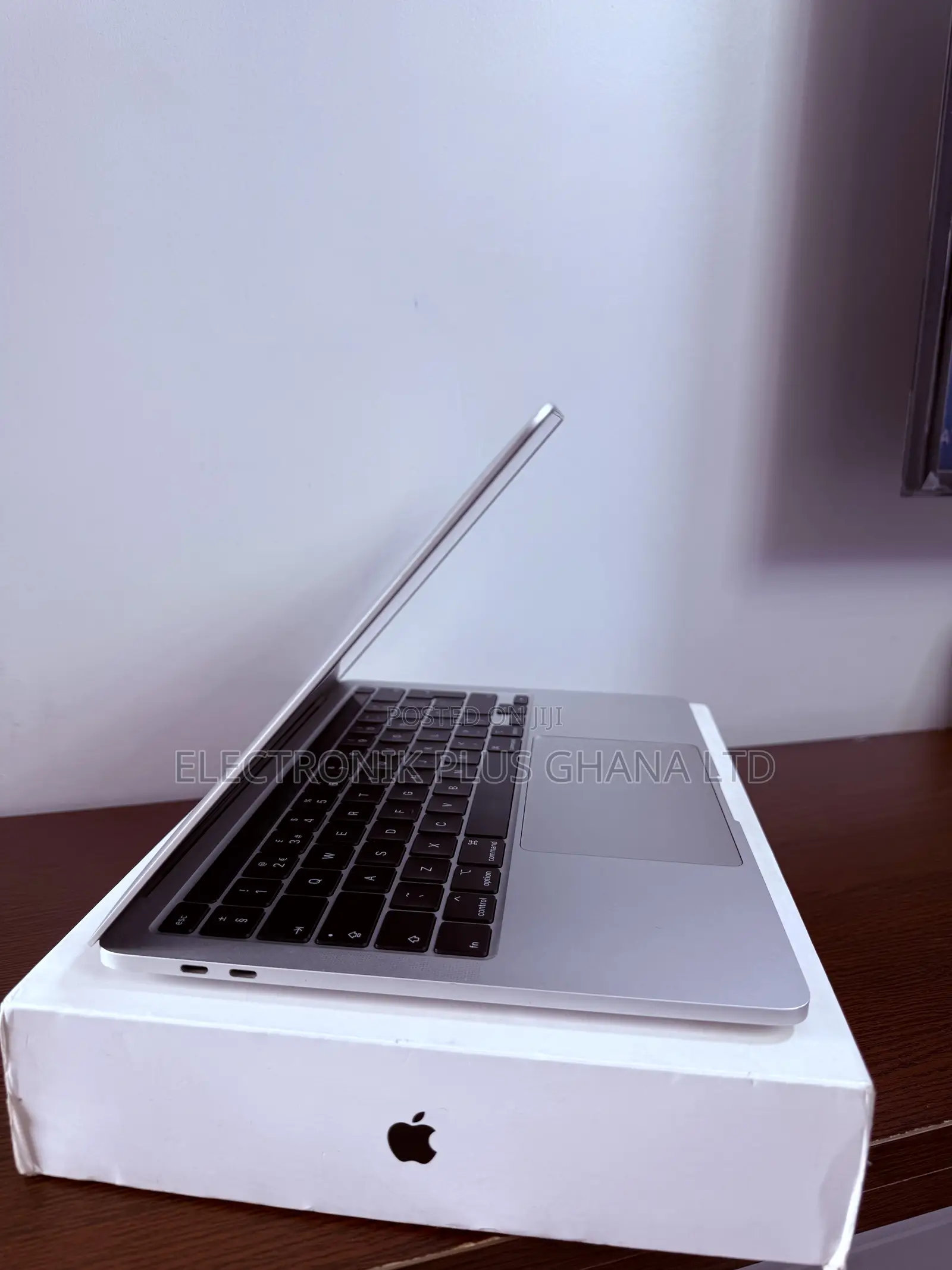 Laptop Apple MacBook Pro 2020 8GB Intel Core i5 SSD 256GB