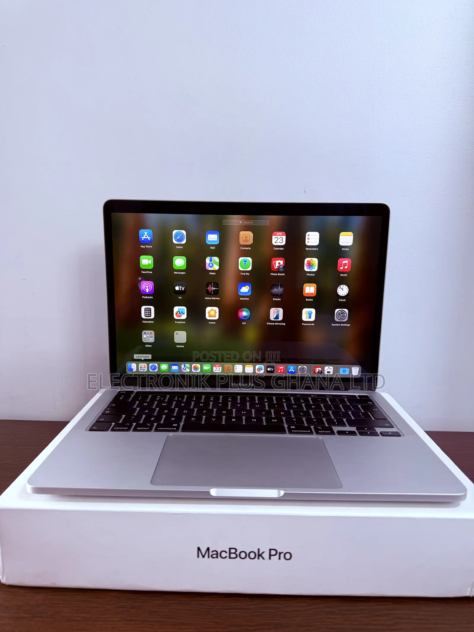 Laptop Apple MacBook Pro 2020 8GB Intel Core i5 SSD 256GB