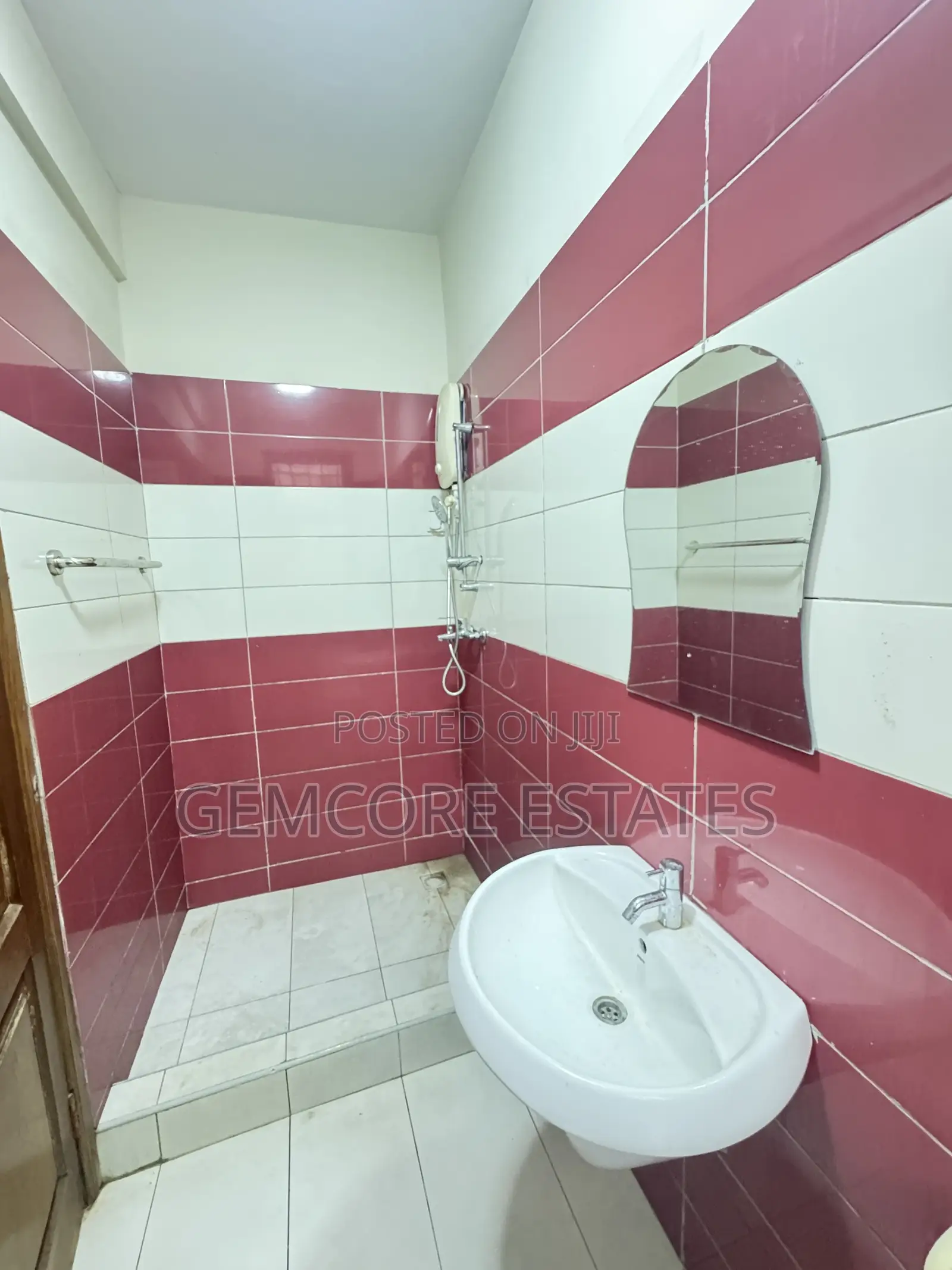 2bdrm Apartment in Ashaley Botwe, Nmai-Dzorn for rent