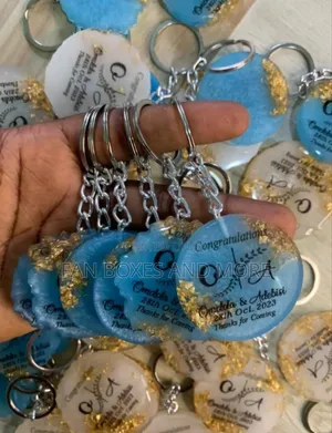 Resin Keyholders for Souvenirs (Wedding)