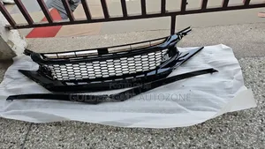 Honda Civic 2016 to 2018 Specked Grill With Headlight Crome