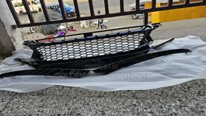 Honda Civic 2016 to 2018 Specked Grill With Headlight Crome