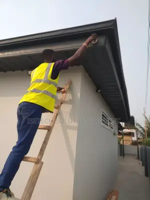 Security Cameras Installer