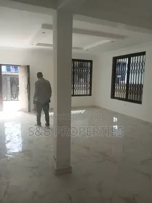 3bdrm House in Ashomang Estate for sale