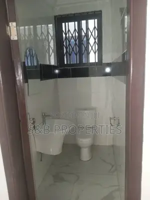 3bdrm House in Ashomang Estate for sale