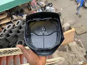 Outlander 2014 Airbag Cover
