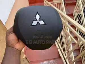 Outlander 2014 Airbag Cover