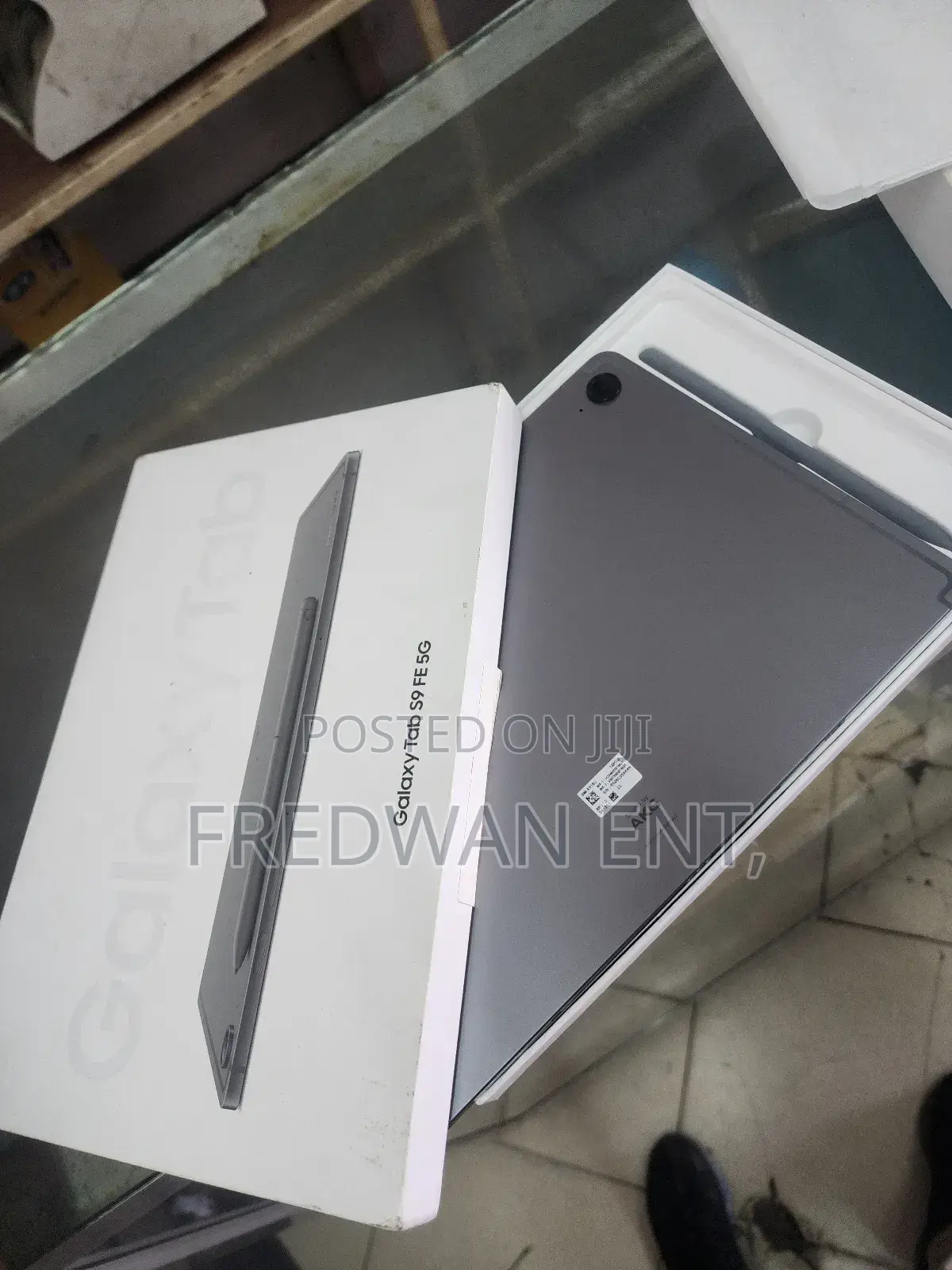 New Samsung Galaxy Tab S9 FE 128 GB Gray