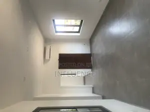 2bdrm Apartment in A & C Mall Area, East Legon for rent