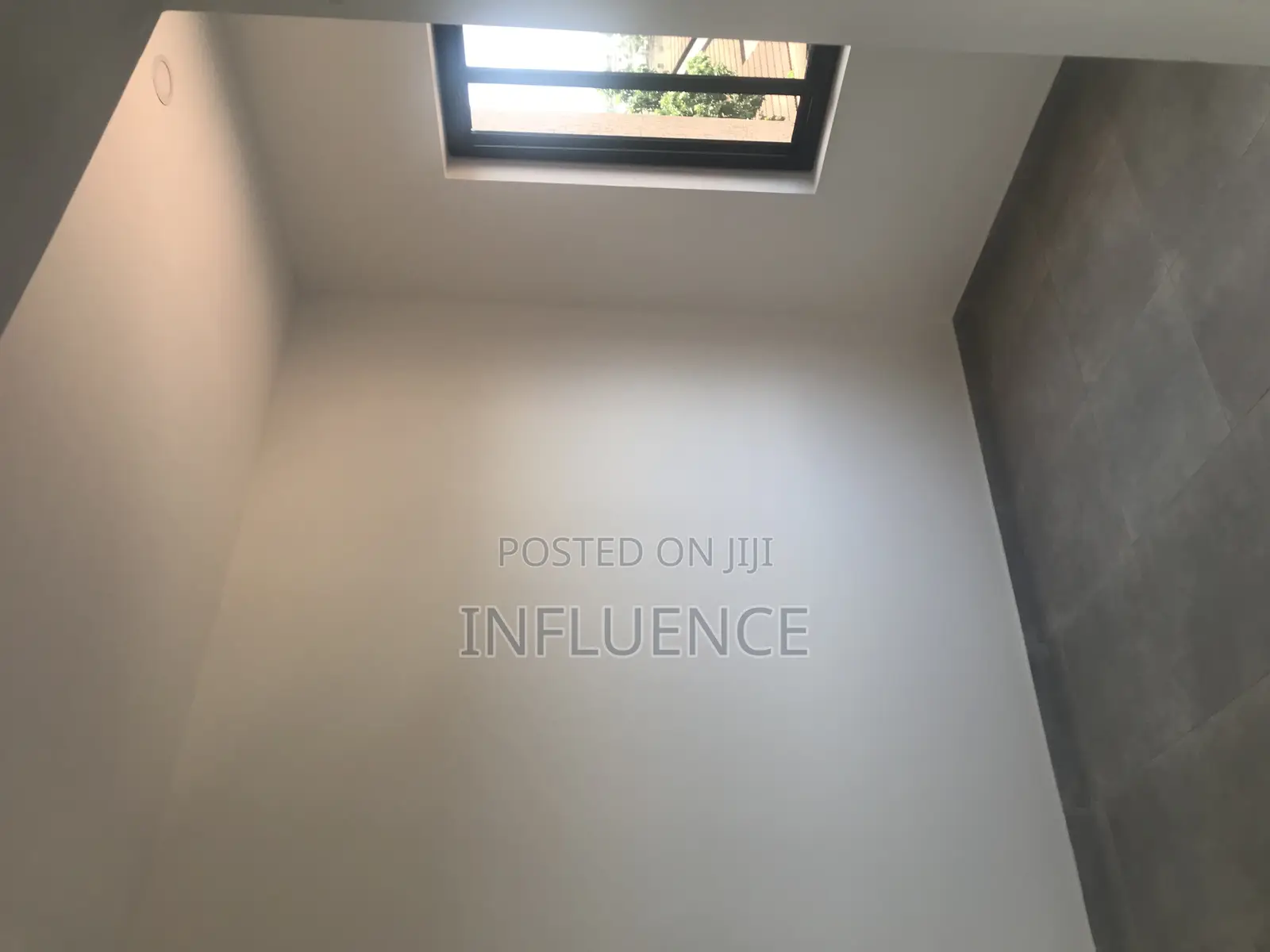 2bdrm Apartment in A & C Mall Area, East Legon for rent