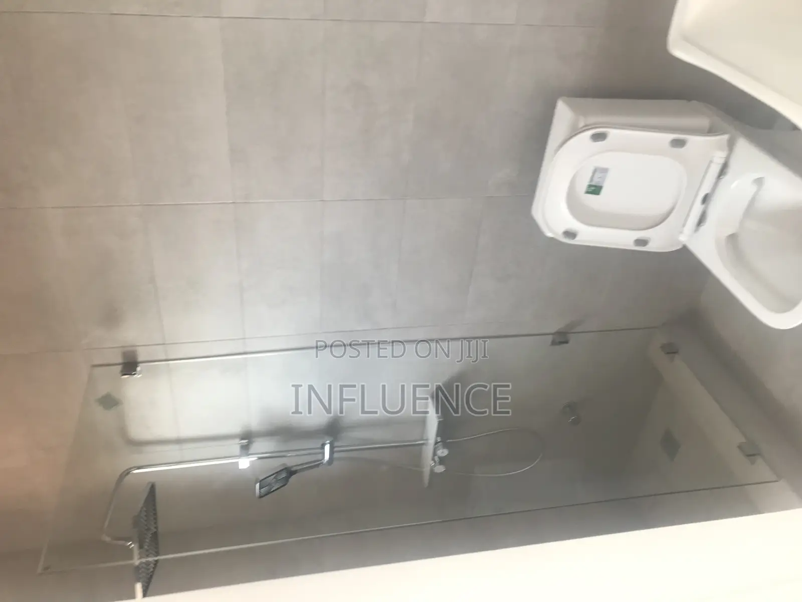 2bdrm Apartment in A & C Mall Area, East Legon for rent